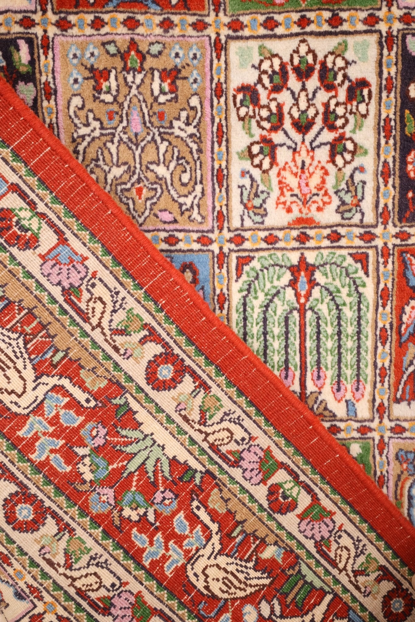 Motifs floraux détaillés d’un tapis Moud fait main 145x100 cm