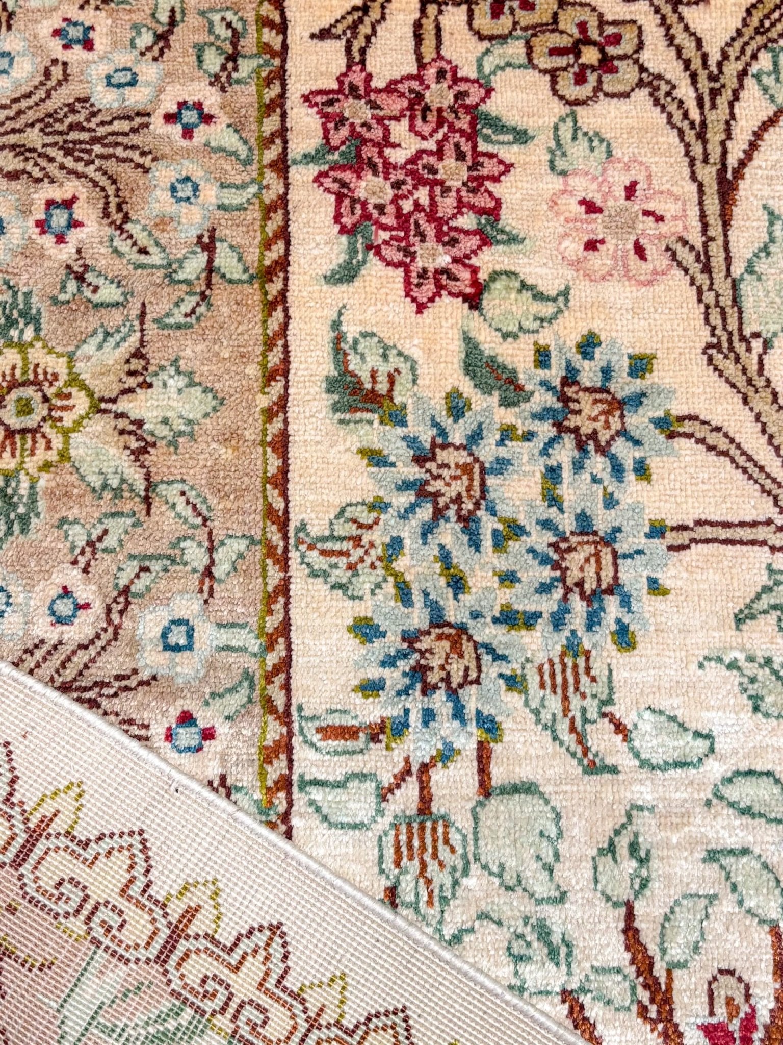 Tapis persan Ghoum soie Arbre de Vie 120x80 cm pièce symbolique d'exception Baba Rug Paris