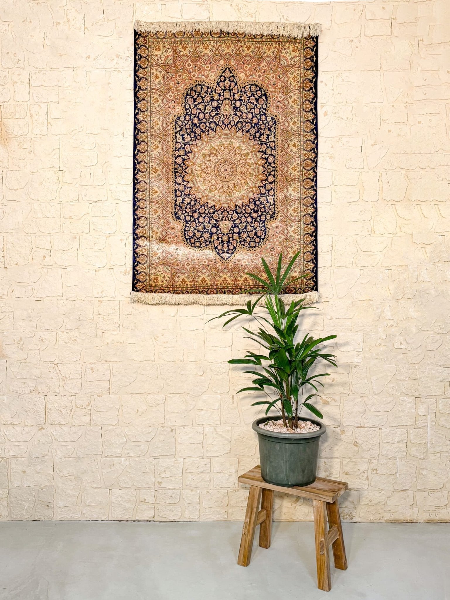 Tapis Ghoum Soie Iran Fait Main 143x97cm