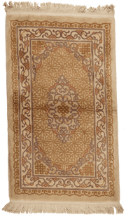 Tapis chinois 5/8ème fait main, format 152x91 cm, boutique Baba Rug à Paris 12