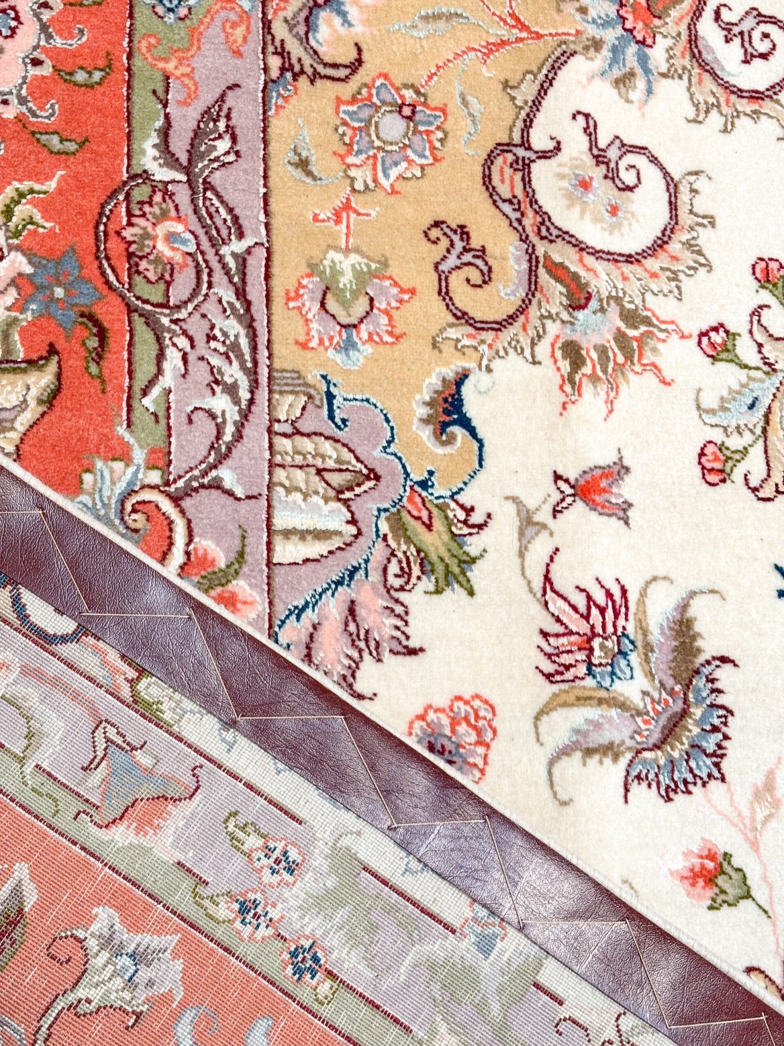 Grand tapis Tabriz iranien 300 x 203 cm en laine et soie, noué main