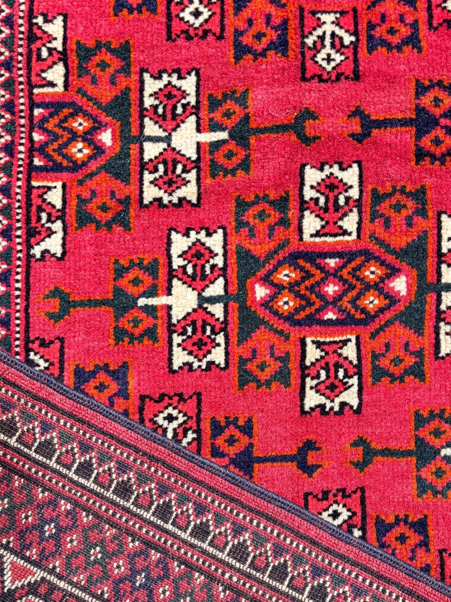 Tapis Yomut Russe Fait Main 191x113cm