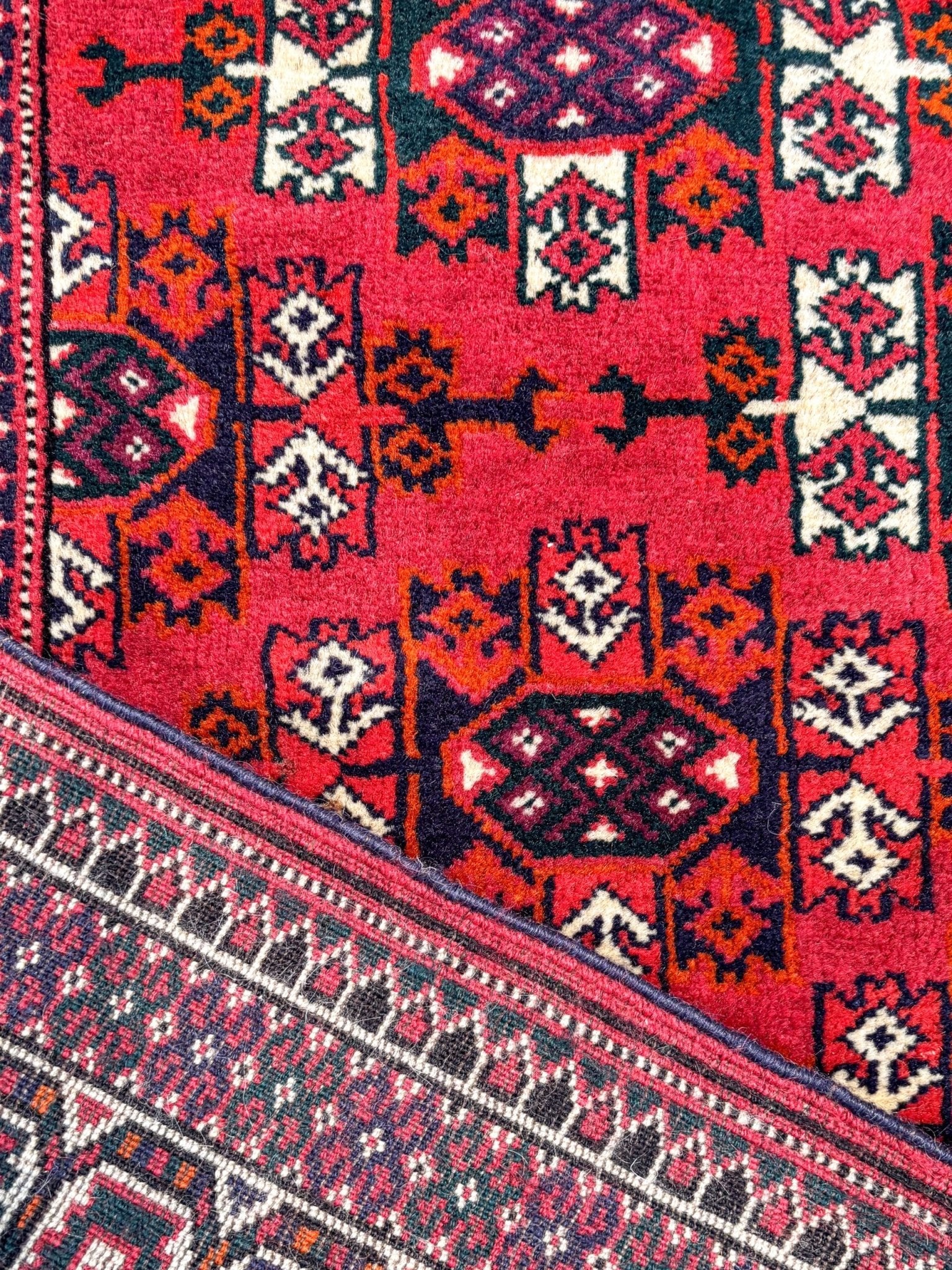 Tapis Yomut Russe Fait Main 144x101cm