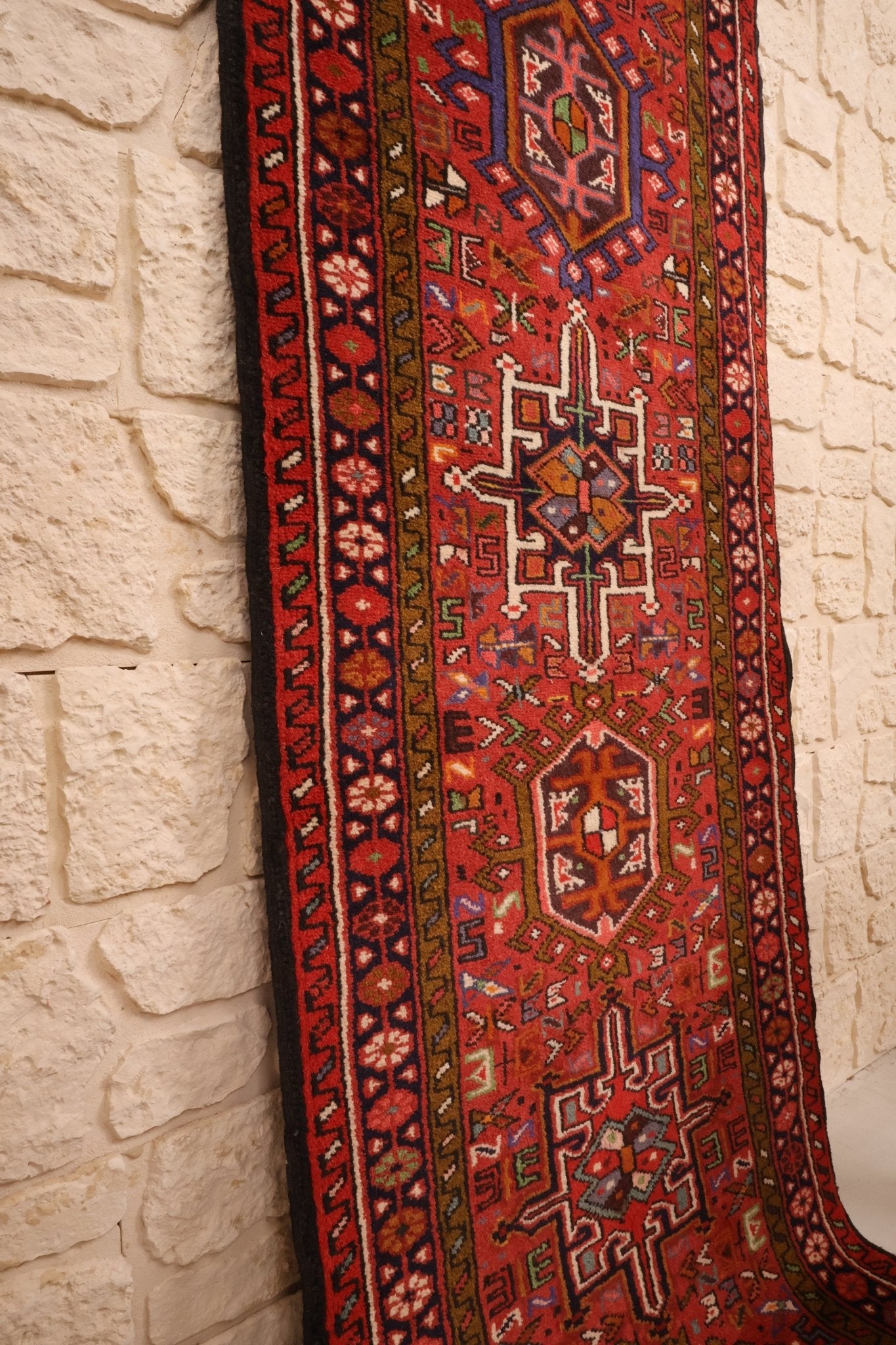 Tapis d'orient Garadagh 292 x 67 cm - Tapis de Couloir en laine vue latérale zoom