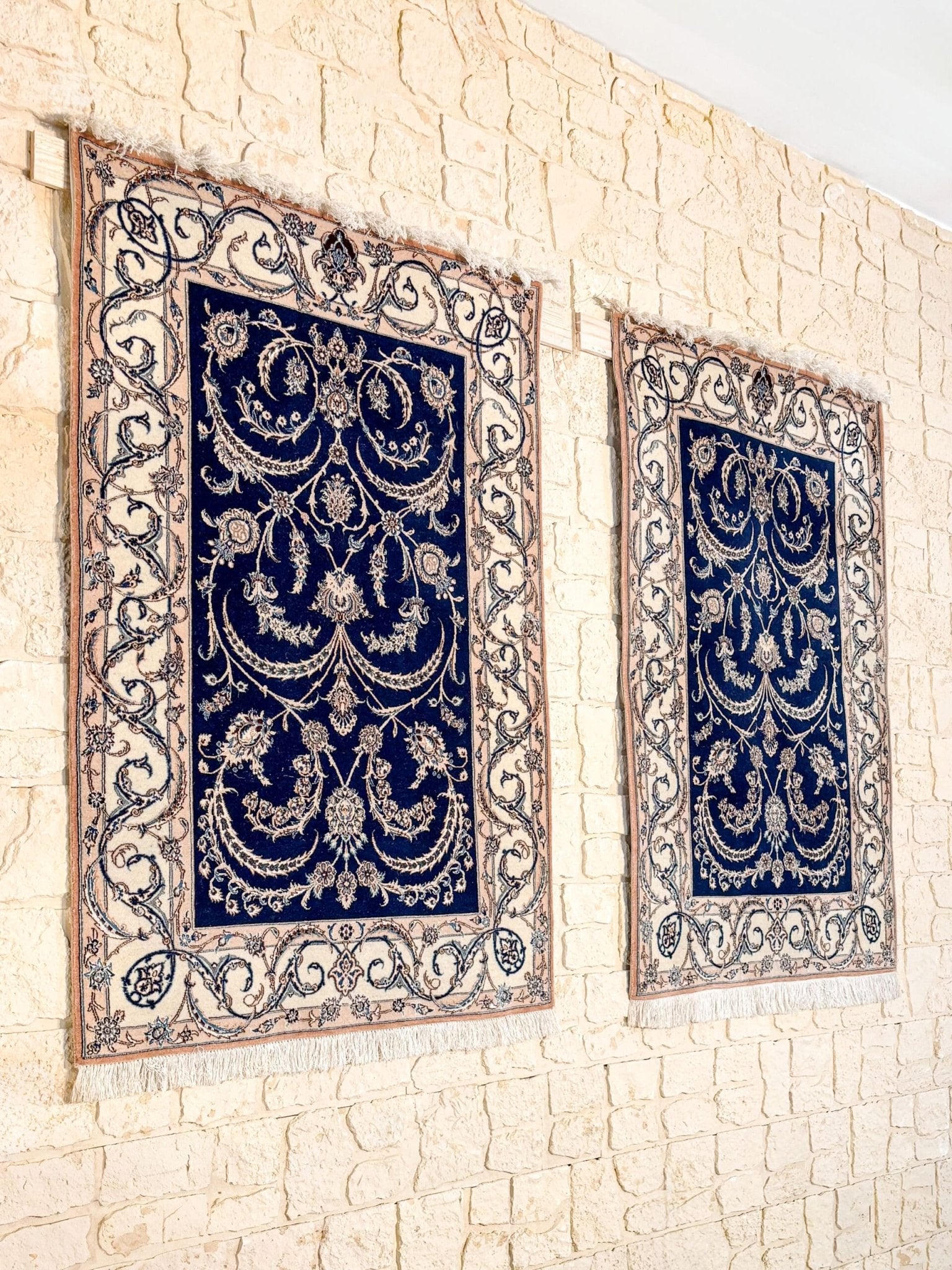 Tapis Persan Naïn 6La 133x87 (paire) tons beiges bleus décoration symétrique