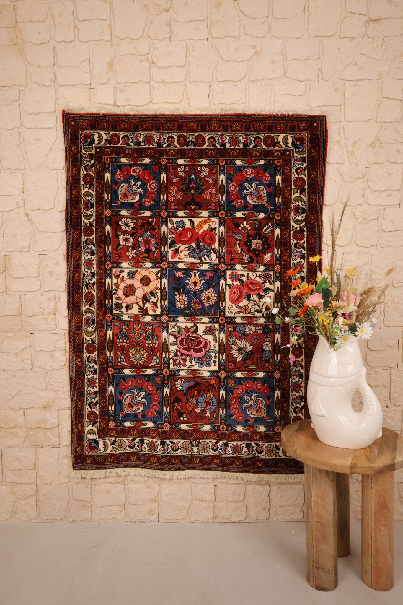 Tapis Iranien Fait Main Djahad 150x106 - Baba Rug