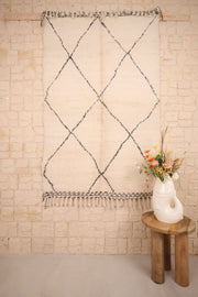 Tapis Béni Ouarain Fait Main 197x127 cm