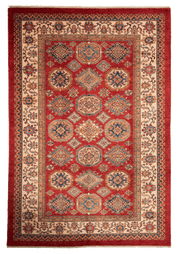 Tapis Kazak 290x201 cm fait main en laine, motifs géométriques orientaux rouge et beige.