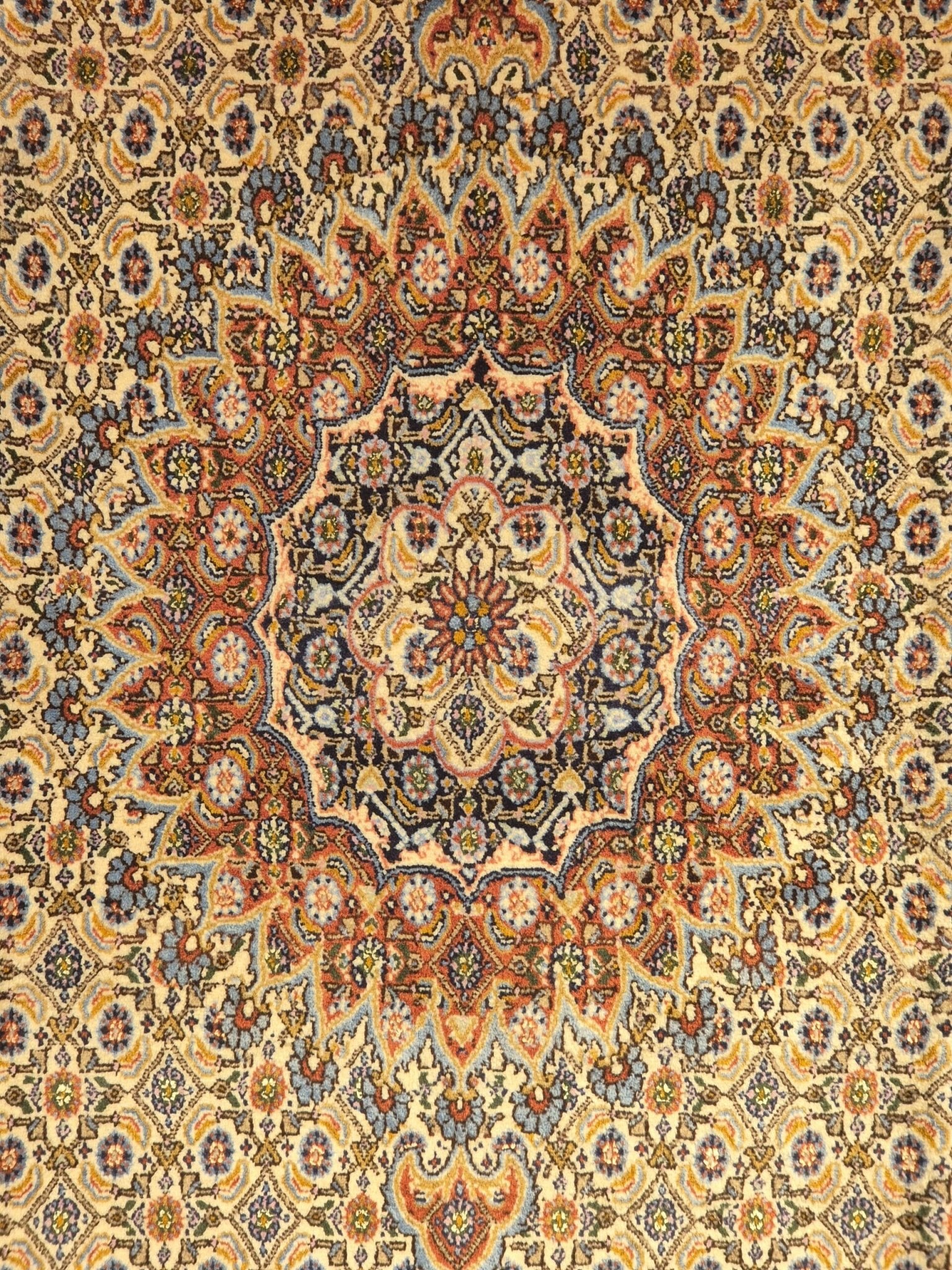 Tapis Moud persan en laine fait main carré de 200x200cm fond blanc et motif centrale médaillon.Baba Rug