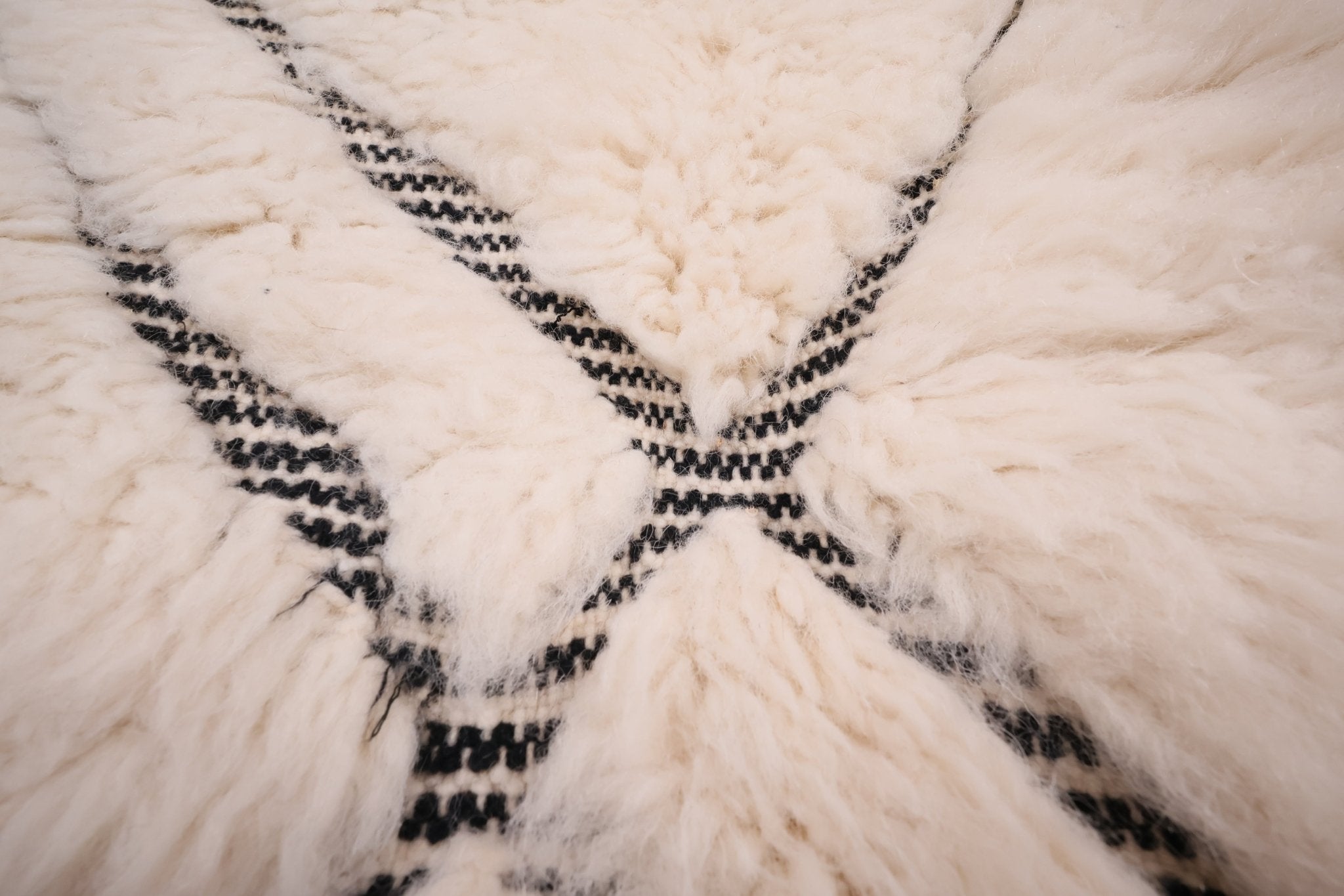 Tapis Béni Ouarain Laine Nouée Main 204x149cm - Baba Rug
