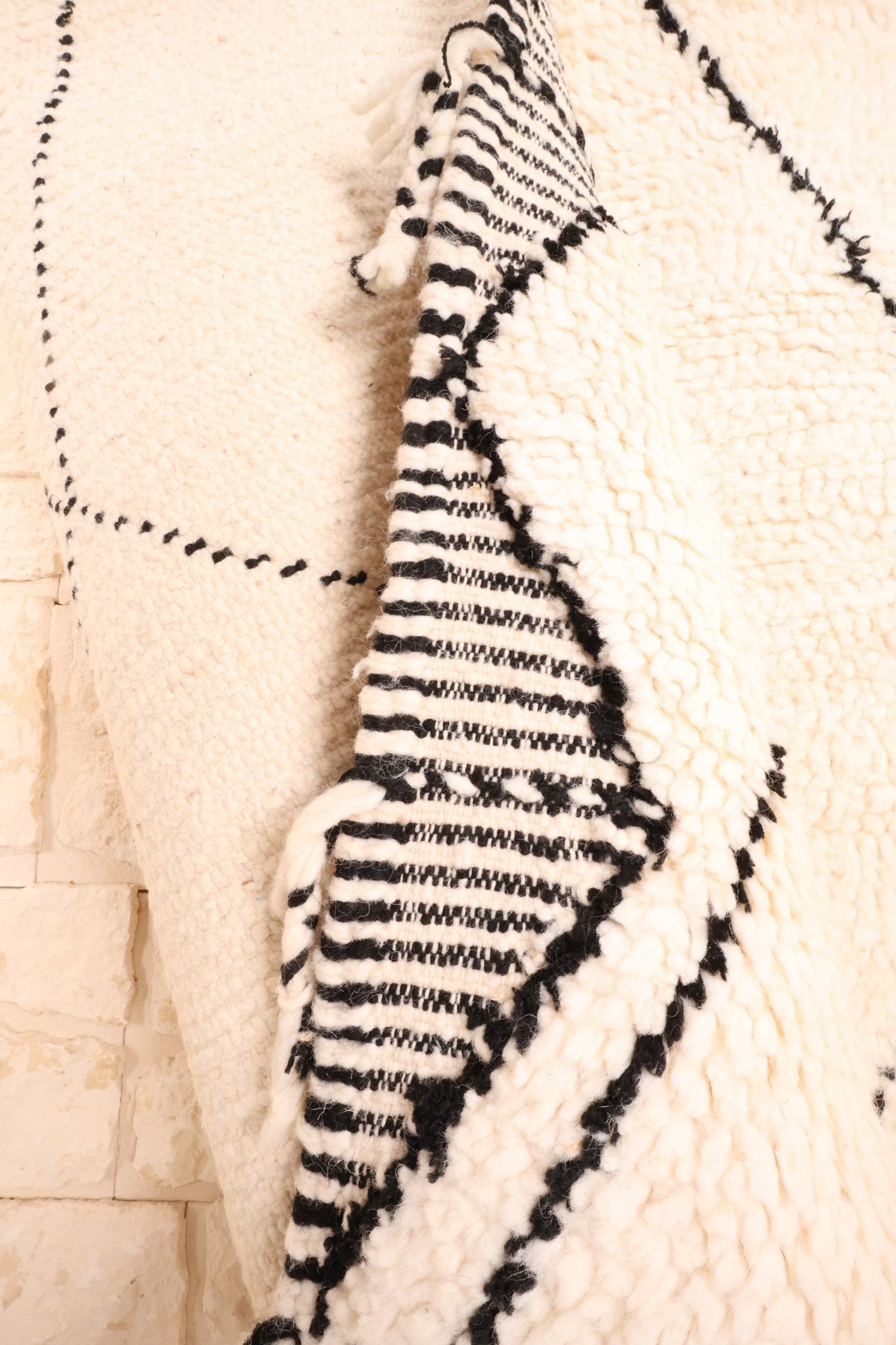 Tapis Béni Ouarain Laine Nouée Main 199x142 cm