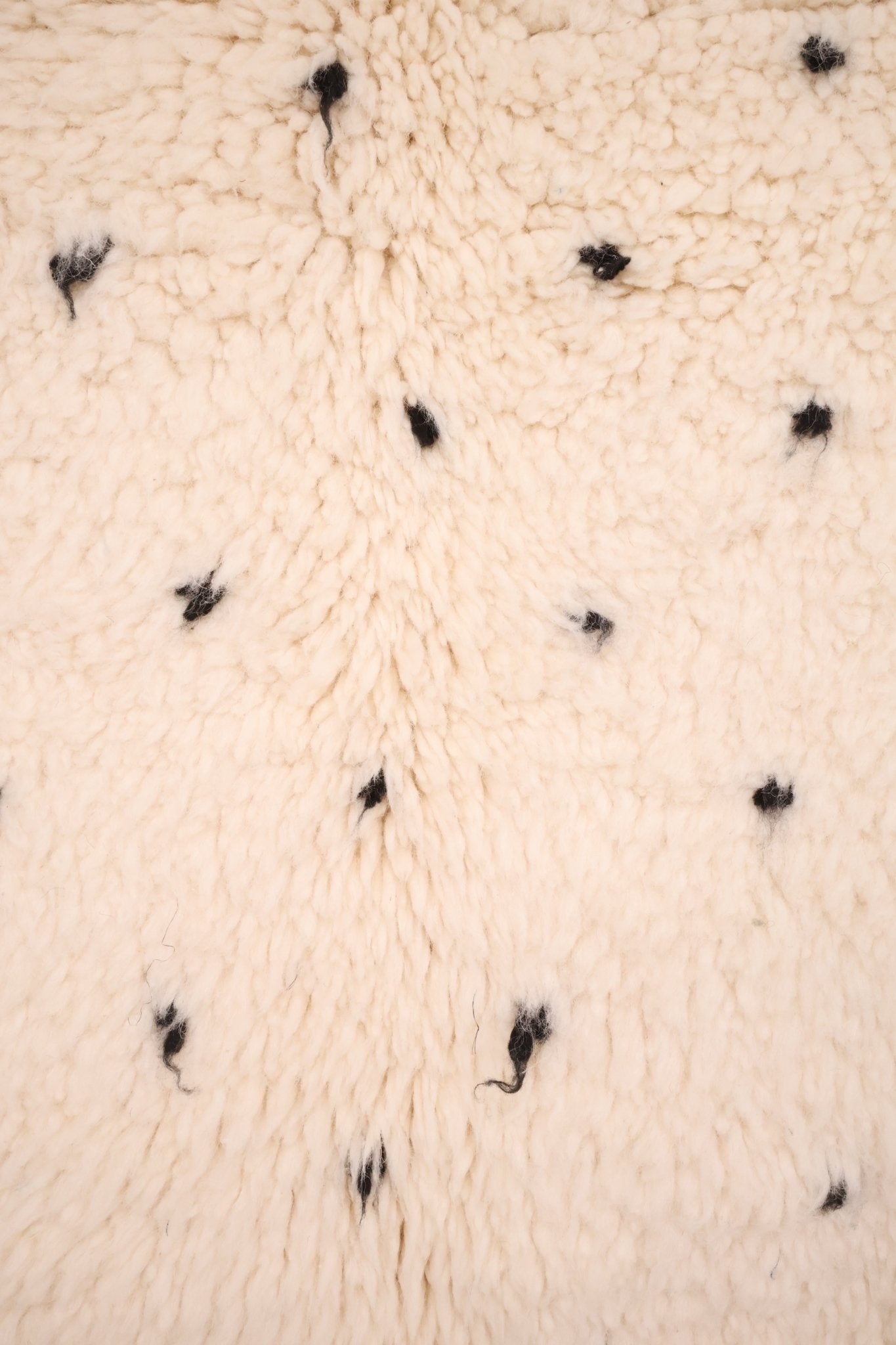 Tapis Béni Ouarain Laine Nouée Main 230x162cm