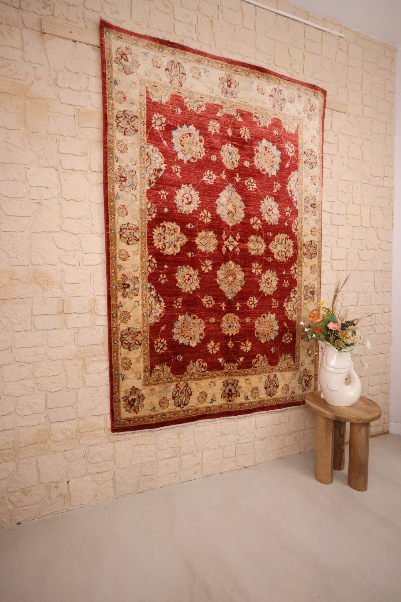 Tapis Chobie Ziegler en laine nouée main, 225 x 150 cm, motifs floraux traditionnels, palette douce — Baba Rug latérale