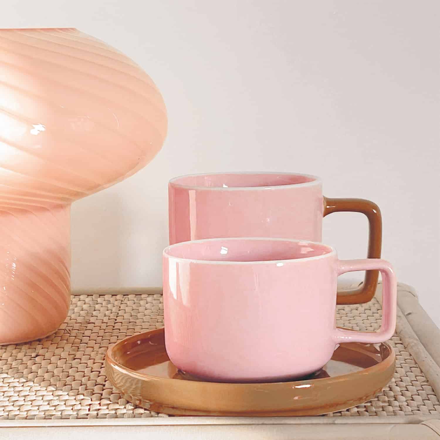 Duo tasse et sous tasse rose et brun