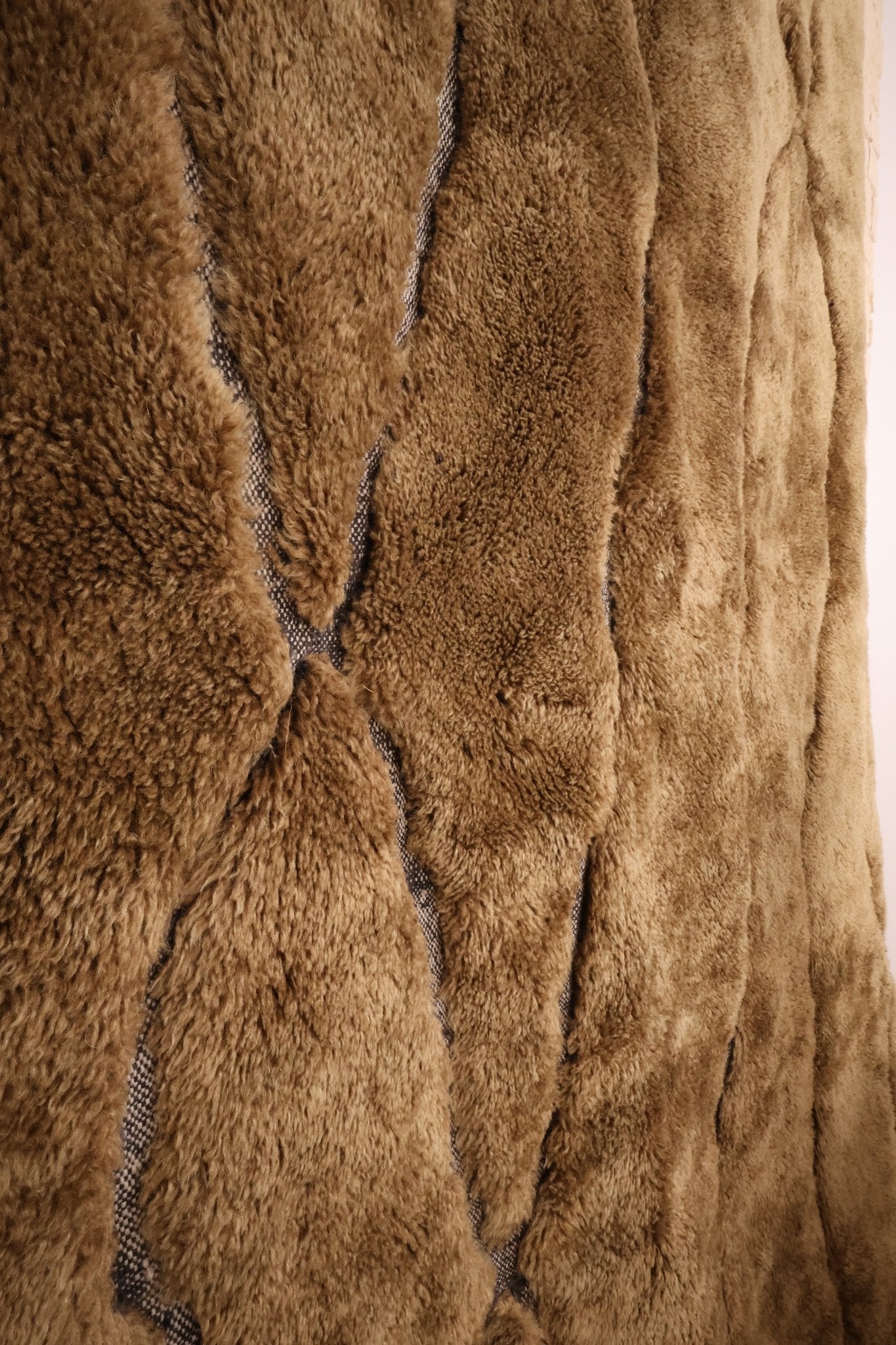 Tapis M'Rirt kaki Laine Dense Nouée Main 315x215cm - Baba Rug