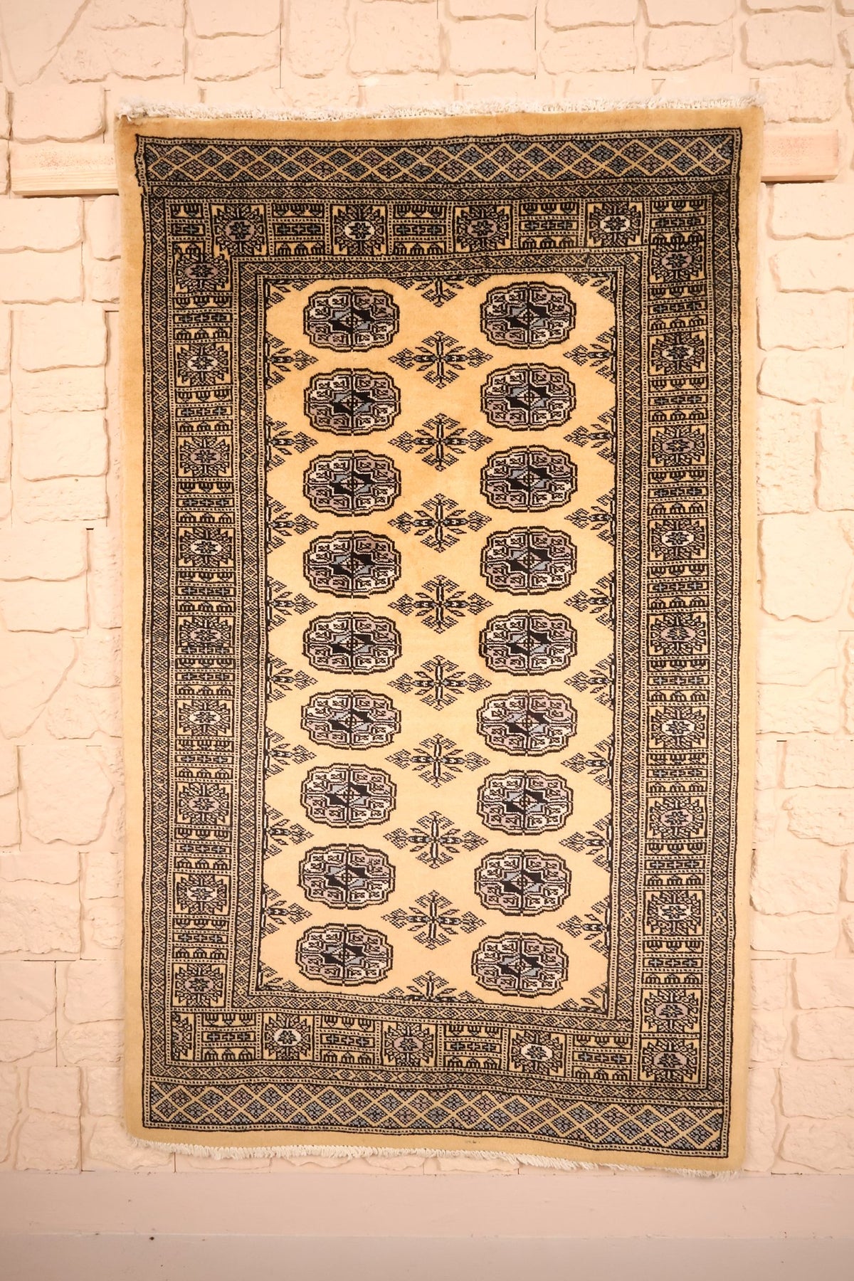 Tapis Boukhara beige 155 × 95 cm, vue d'ensemble des deux colonnes de guls