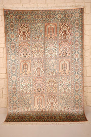 Tapis Cachemire beige 182 × 125 cm, vue d'ensemble du champ en compartiments fleuris