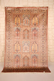 Tapis Caucase rose 187 × 121 cm, vue d'ensemble des douze compartiments à arcades