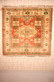Tapis Melas orange 211 × 190 cm, vue d'ensemble du médaillon étoilé beige et vert