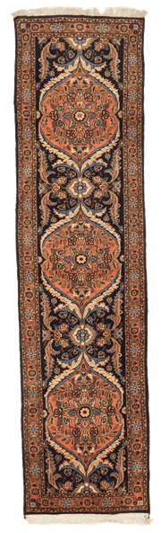 Tapis persan Roudbar fait main pour couloir en laine – vue de face, 290 × 70 cm – Baba Rug, Paris
