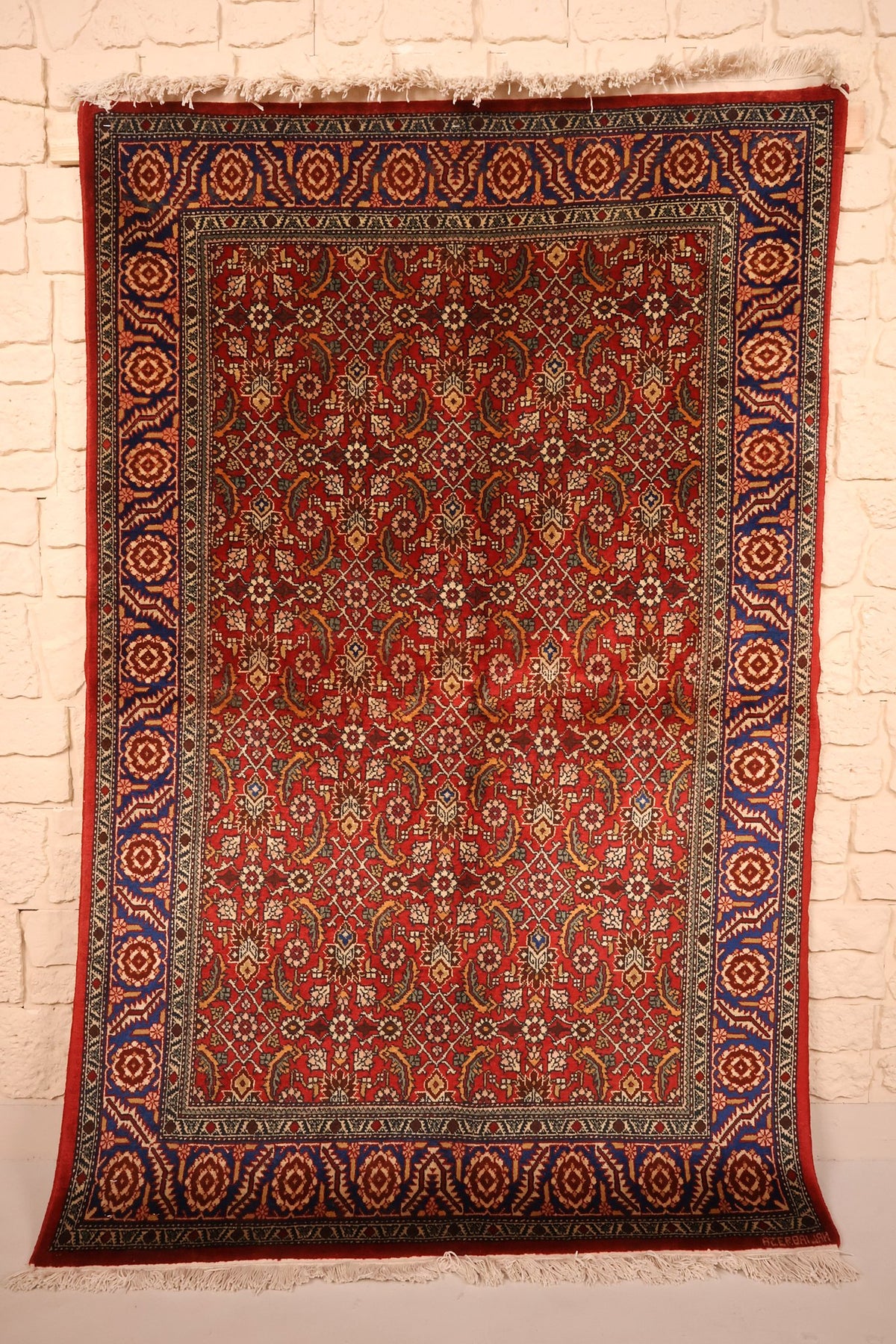 Tapis Shirvan rouge 183 × 117 cm, vue d'ensemble du semis en treillis losangé