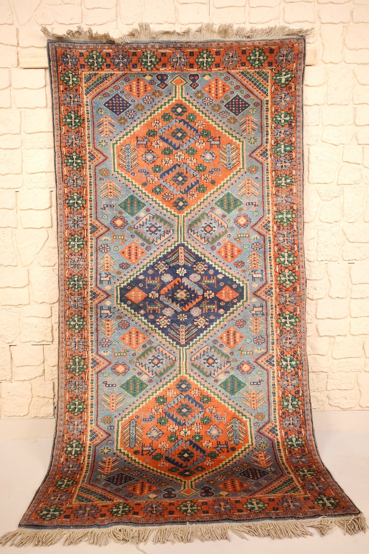 Tapis Shirvan bleu 210 × 107 cm, vue d'ensemble avec ses trois médaillons en losange