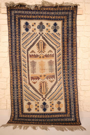 Tapis Yagci Bedir beige 200 × 117 cm, vue d'ensemble du médaillon central et des franges