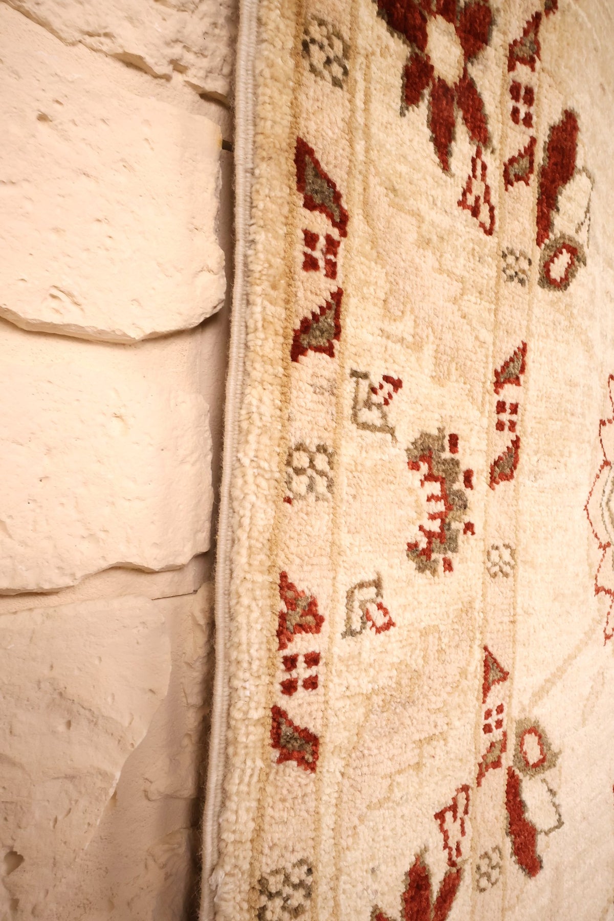 Lisière du tapis Ziegler 130 × 104 cm, petits motifs rouges et marron