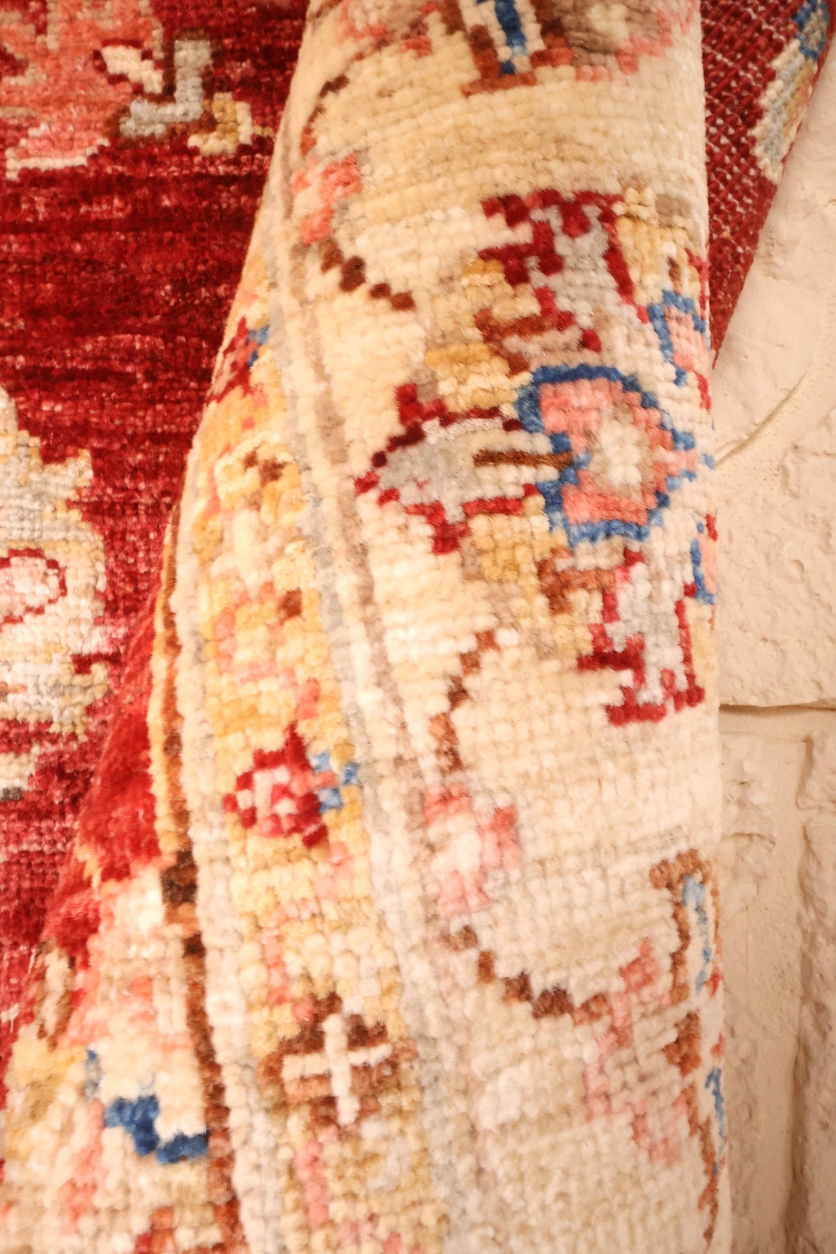 Lisière du tapis Ziegler noué à la main, bordure ivoire en relief